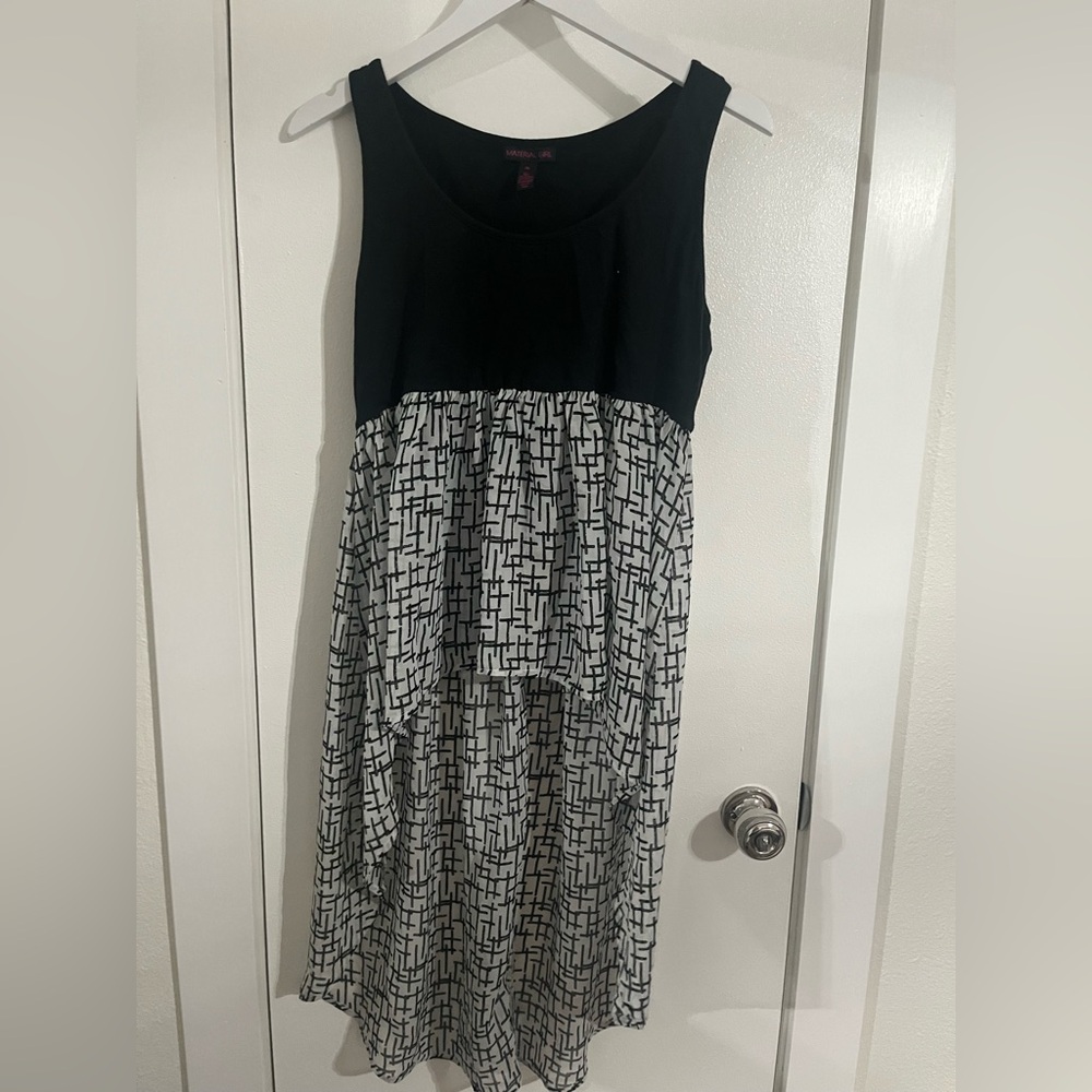 Material Girl Black and White Geometric Tank Top